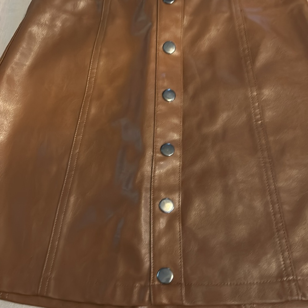 Forever 21 skirt - Picture 2 of 6